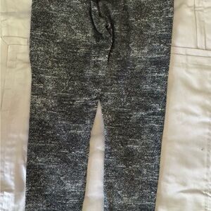 Wunder Under High-Rise Tight 28"
Rush Jacquard Black White
Size10